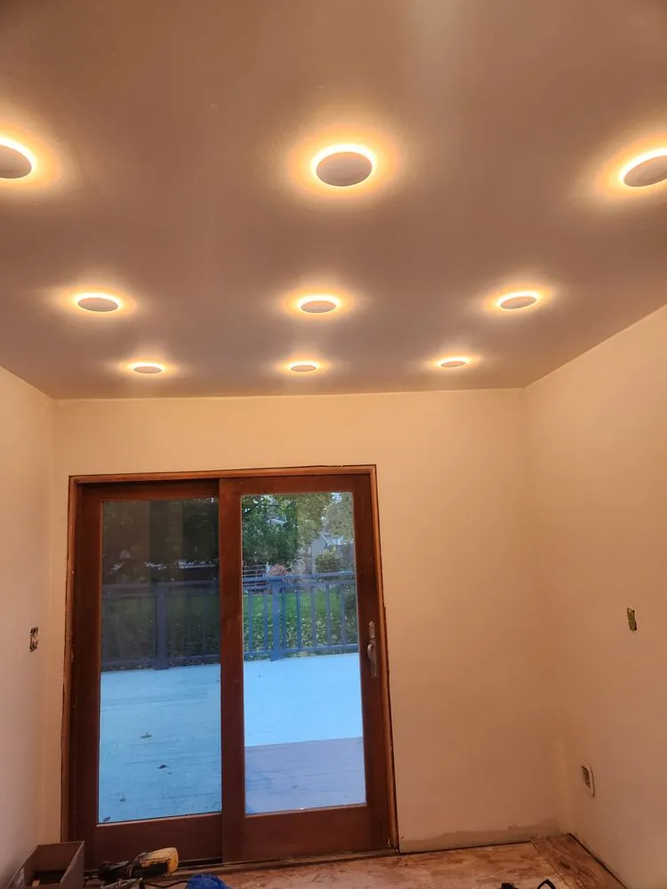 Slide of Espino Electric