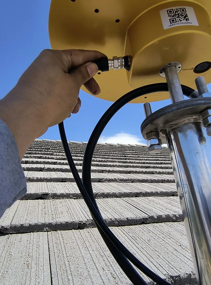 Slide of Espinoza Installations