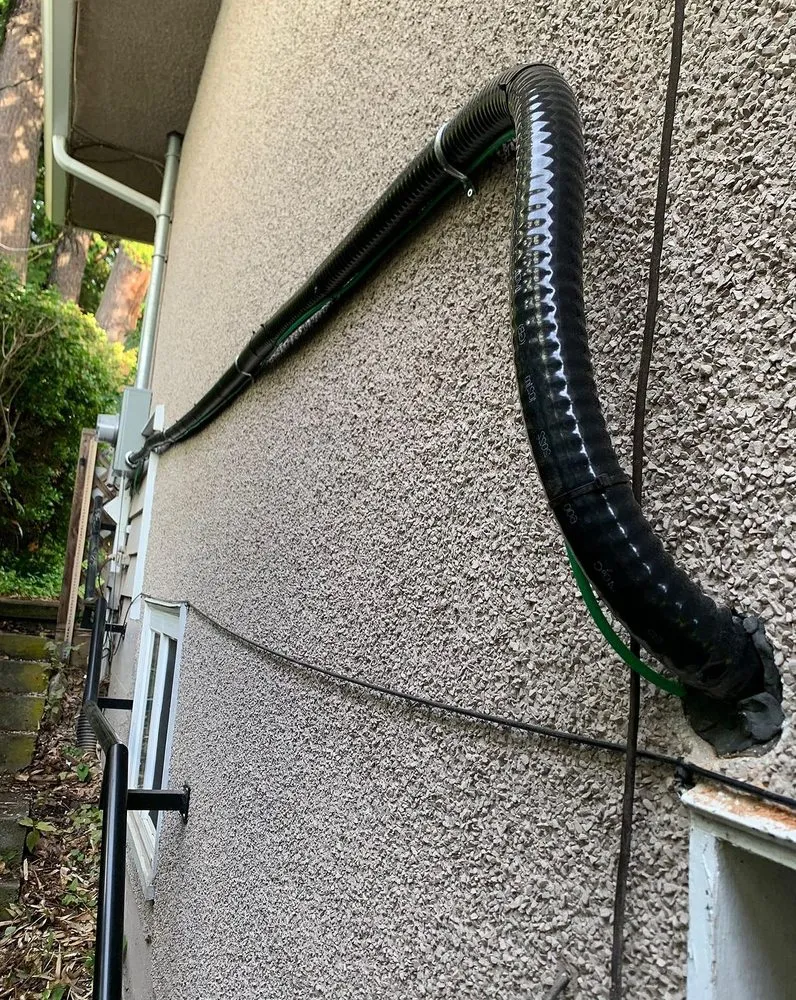 Slide of Esplen Electric