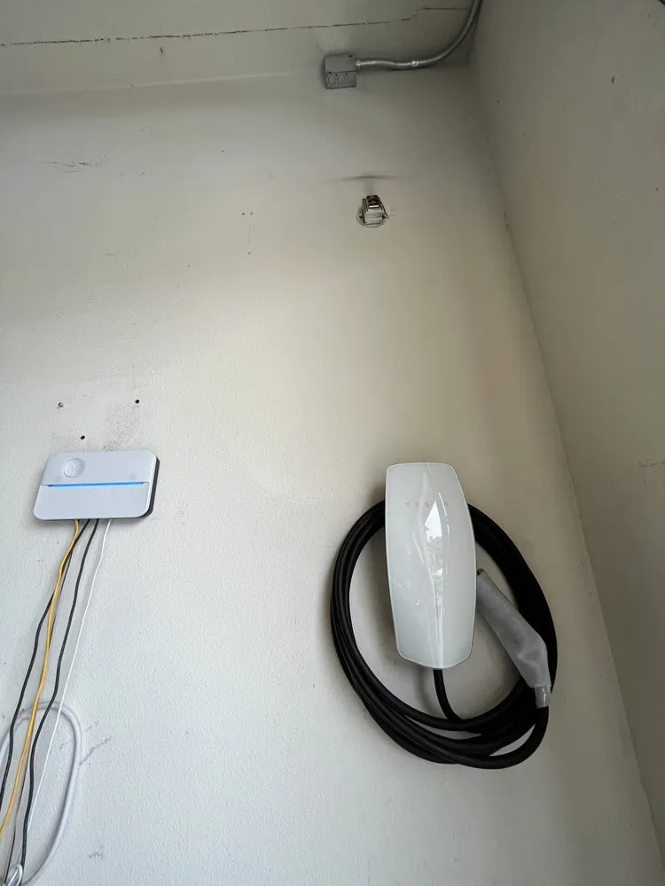 Slide of Espys Electrical Services