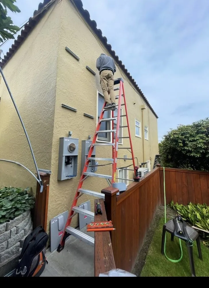 Slide of Estarik Services