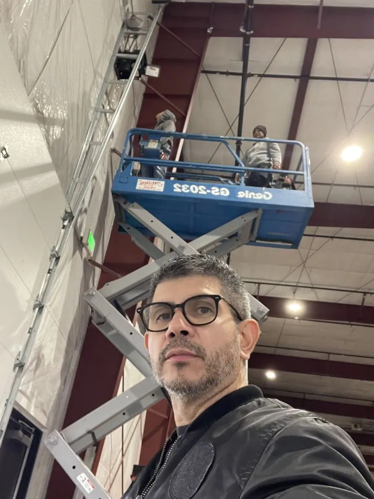 Slide of Estarik Services