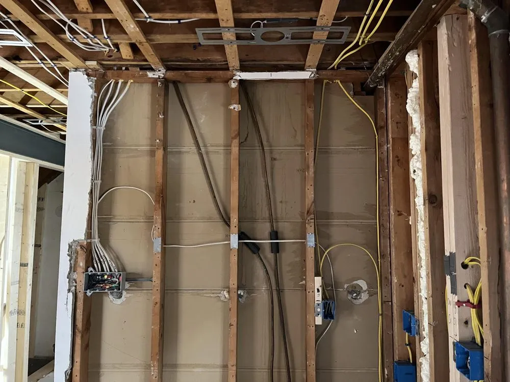 Slide of Estelle Electric