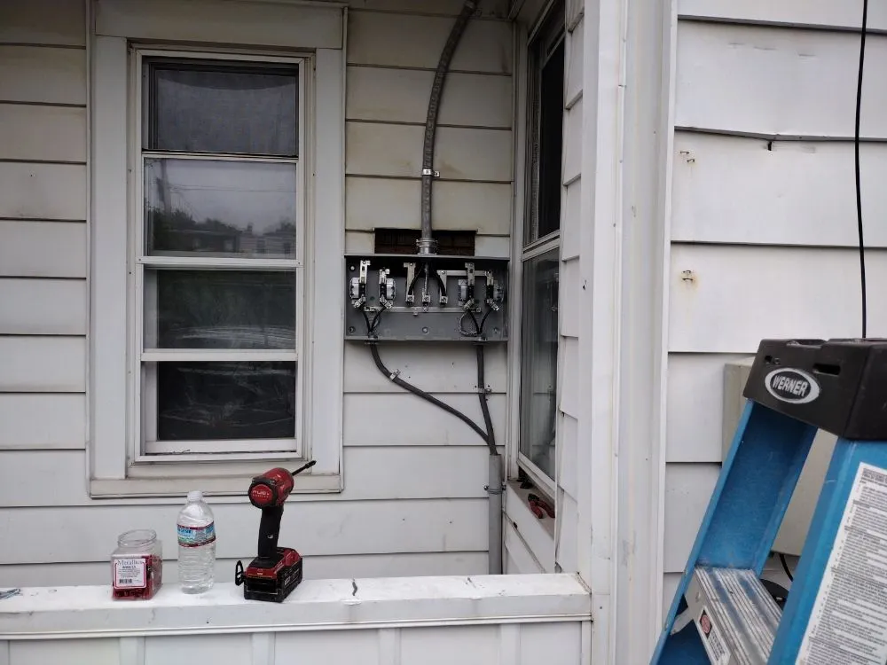 Slide of Estevez Electric