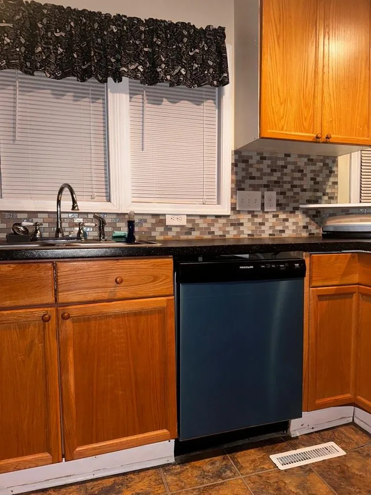 Slide of E&T Maintenance company