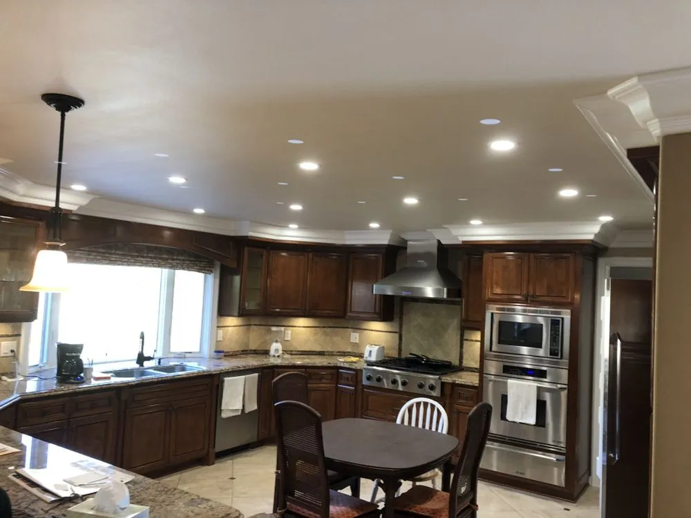 Slide of Ethic Electric