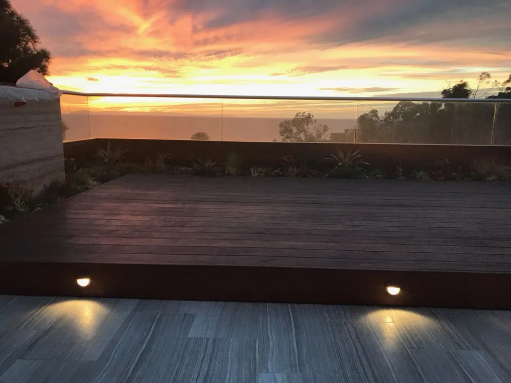 Slide of Ethic Electric