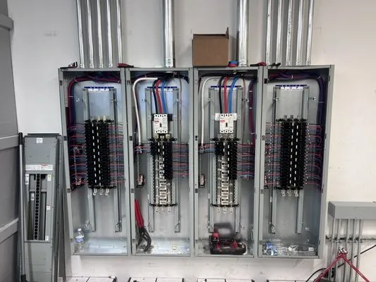 ETorres Electric Services Logo