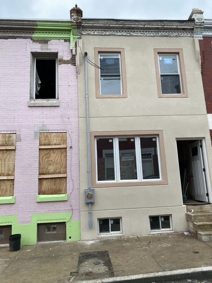 Slide of Euroline Electric