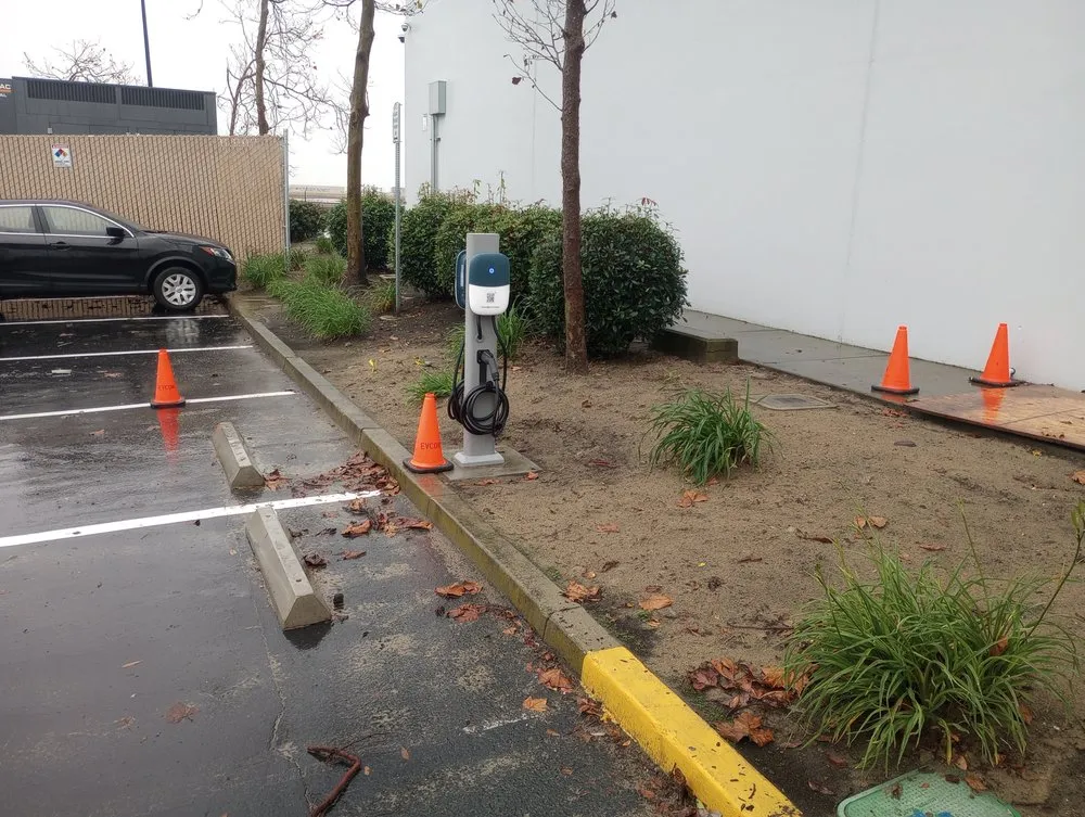 Slide of EV Charger Expert