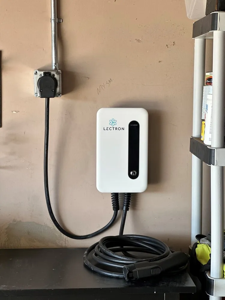 Certified outlet and switch repair service in ,  - EV Installs San Diego