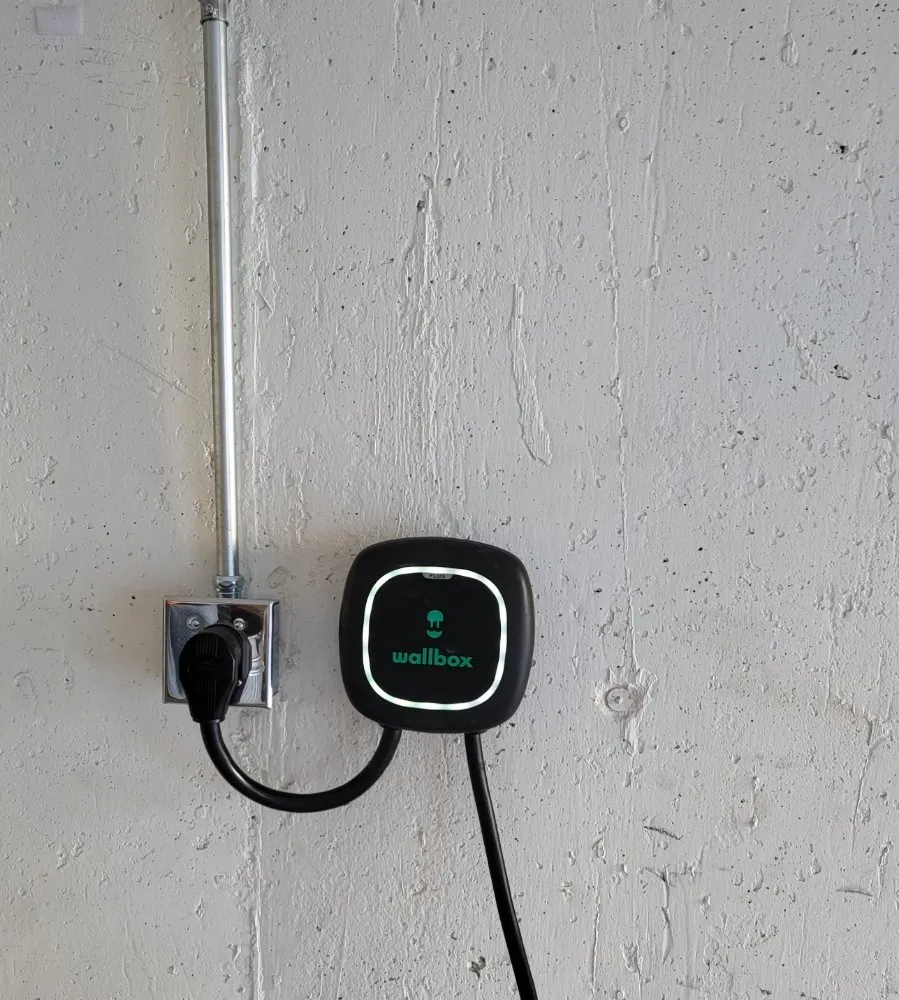 Emergency circuit breaker repair service in North Billerica, MA - EV Station Installation LLC