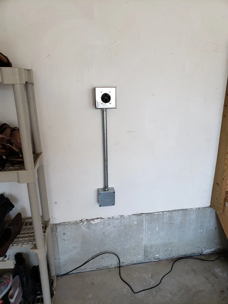 Reliable circuit breaker repair in North Billerica, MA by EV Station Installation LLC
