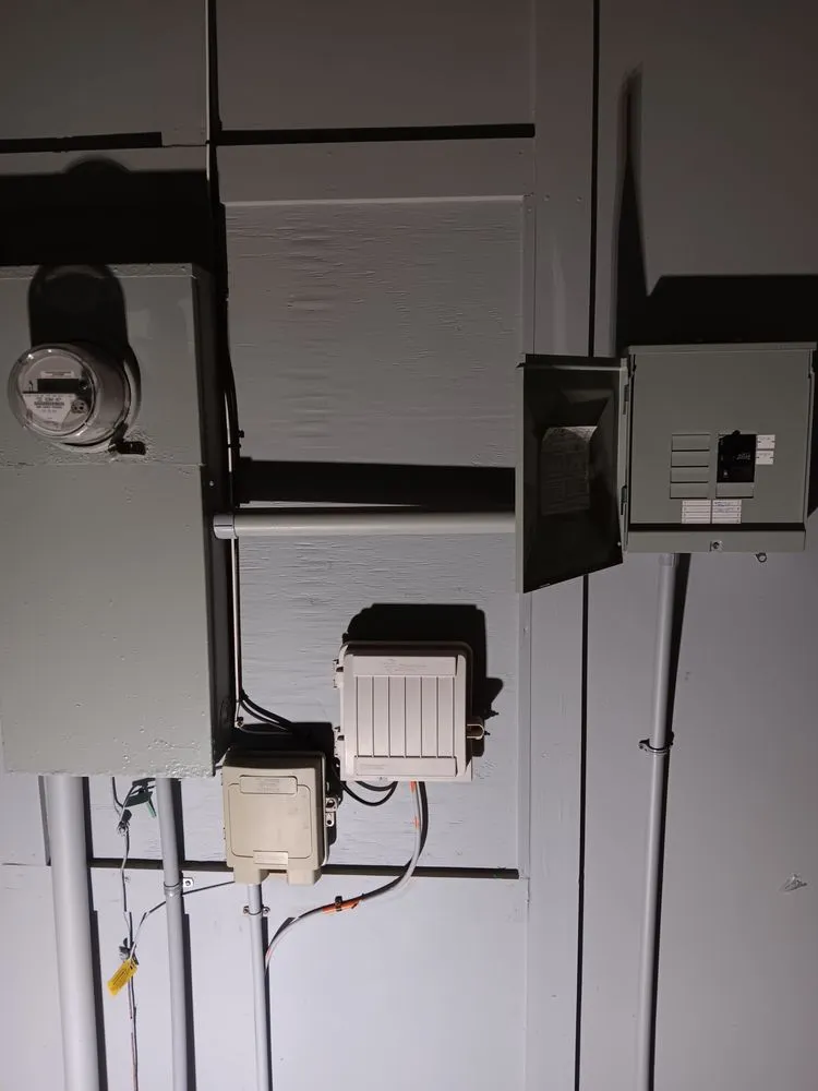 Slide of Evans Electrical & Handyman services