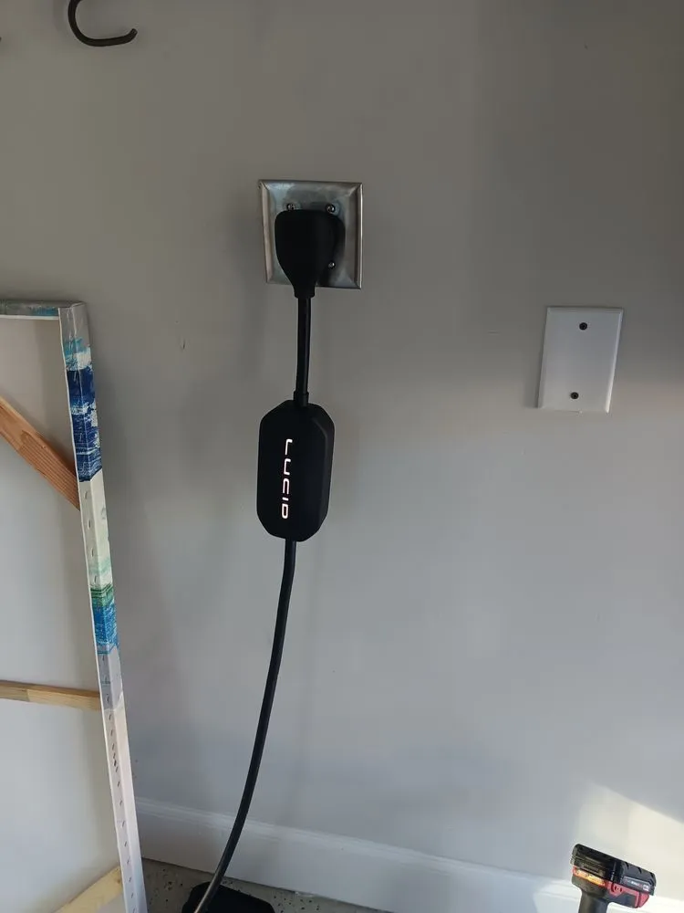 Certified emergency electrical service experts serving ,  - Evans Electrical & Handyman services