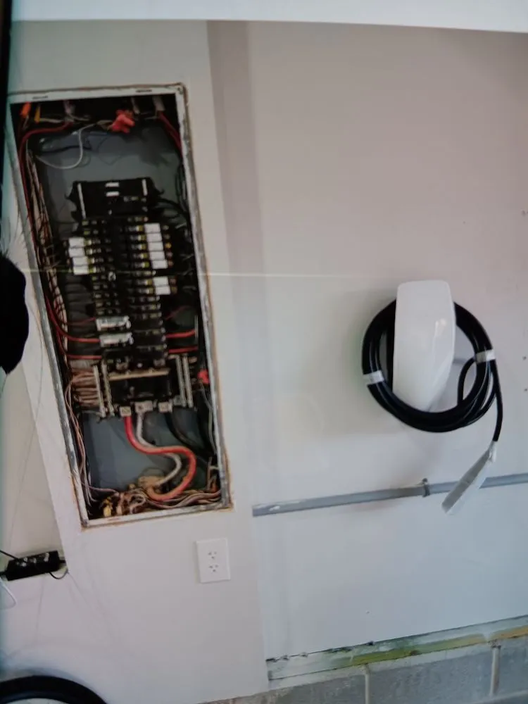 Slide of Evans Electrical & Handyman services