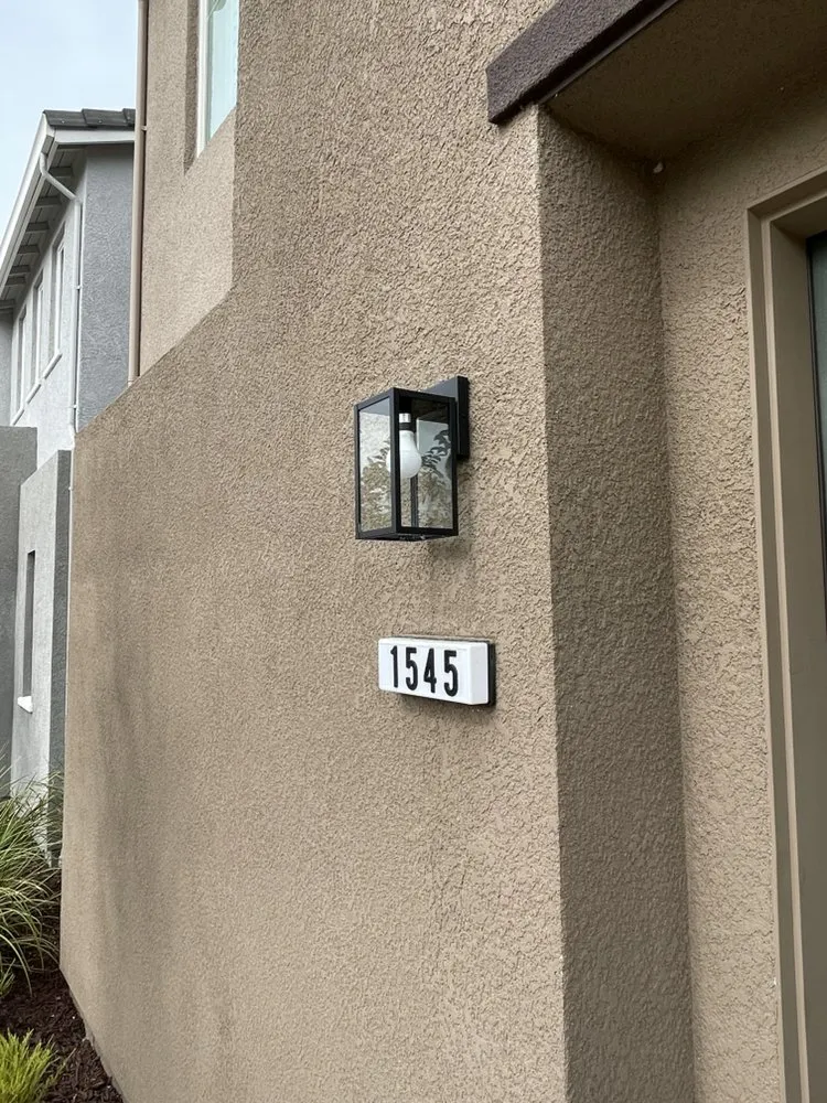 Licensed electrical repair in ,  by Evan's Handyman Co.