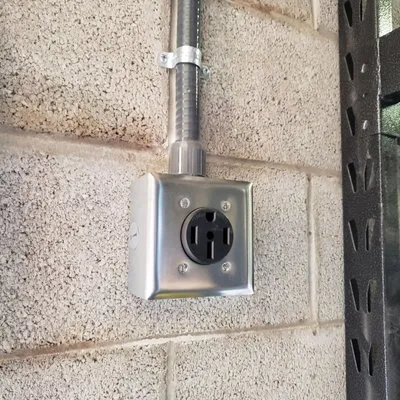 Evanston Emergency Electrician Logo