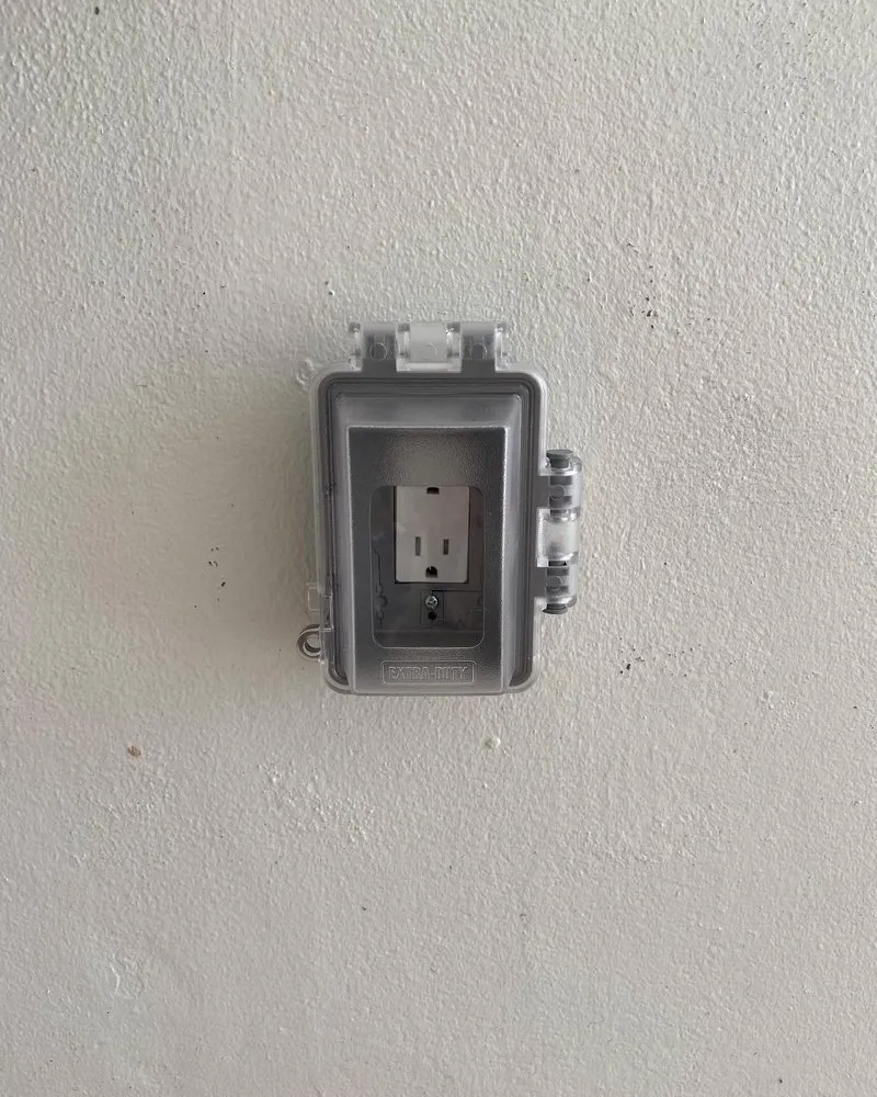 Slide of Evanston Licensed Electrician