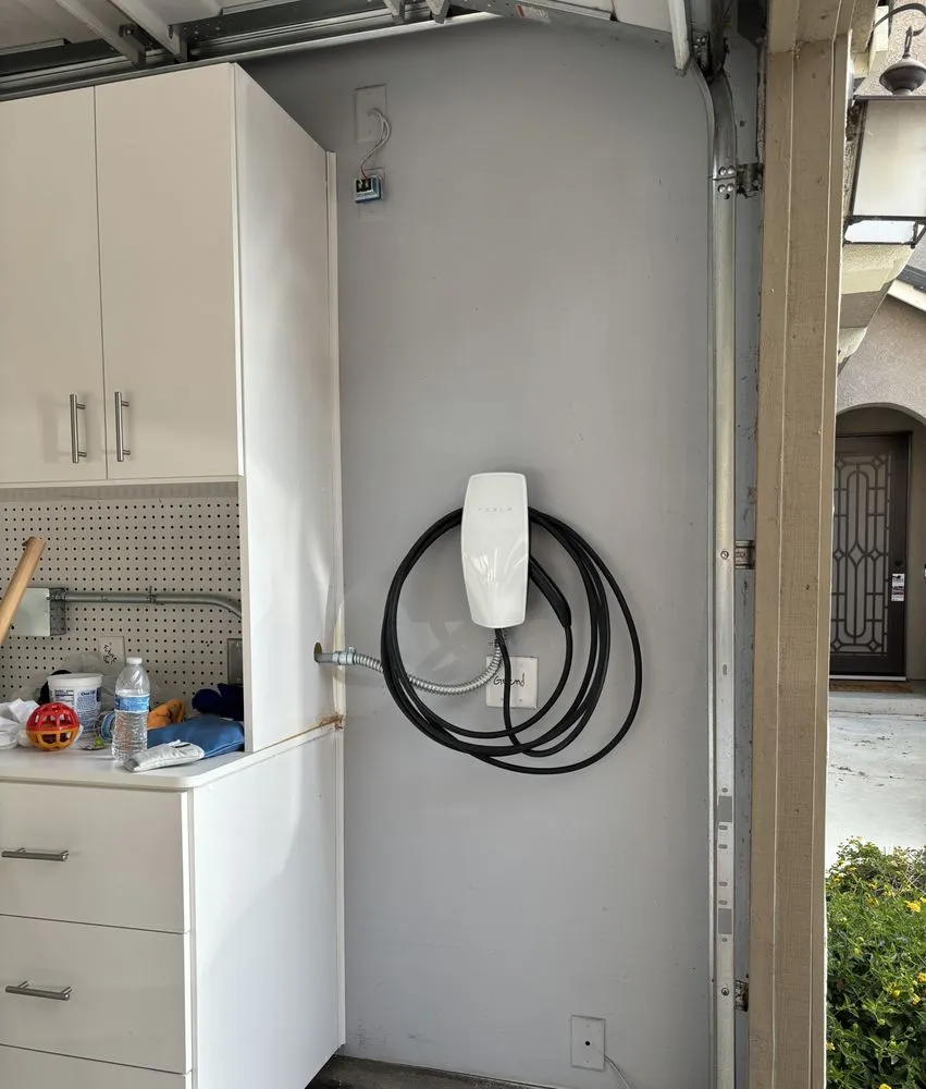 Professional electrician providing wiring installation in , 