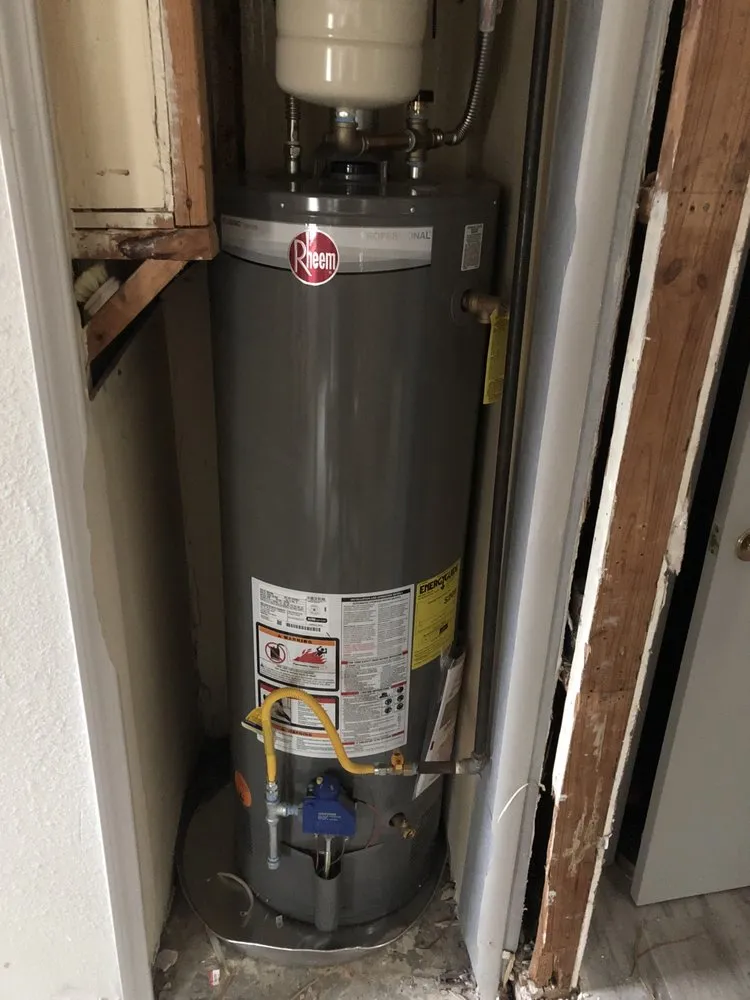 Reliable electrician providing panel upgrade in San Antonio, TX - Evenflow Home & Commercial Services