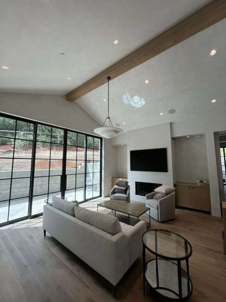 Slide of Everest Electric