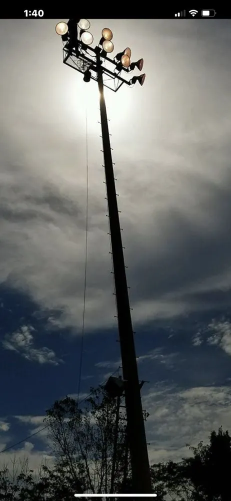 Slide of Everest Electrical Construction