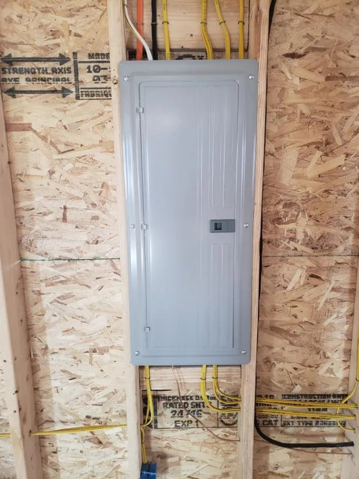 Slide of Everest Electrical Construction