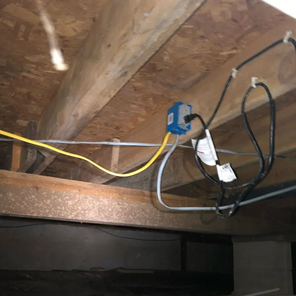 Slide of Everett Electric