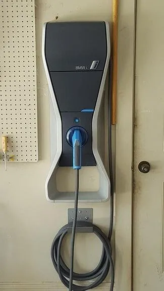 Slide of Everett Electric