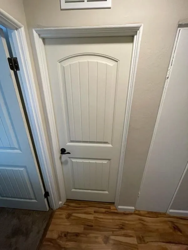 Slide of Everette Handyman