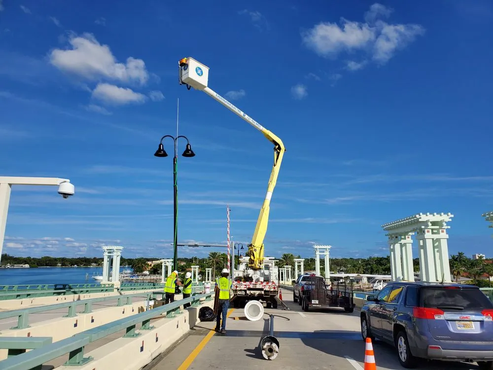 Emergency outlet and switch repair service in St. Petersburg, FL - Everingham Elecrtic