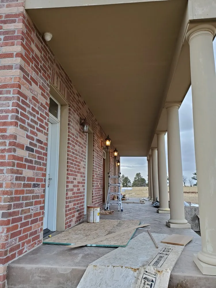 Slide of Everlast Electric