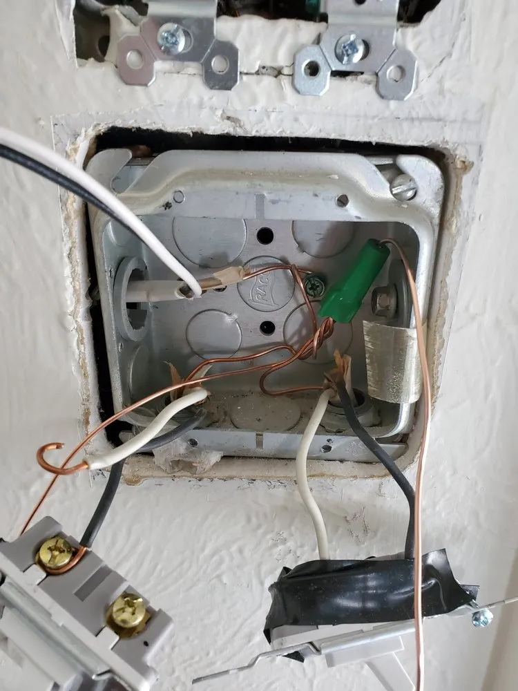 Slide of Everlast Electric