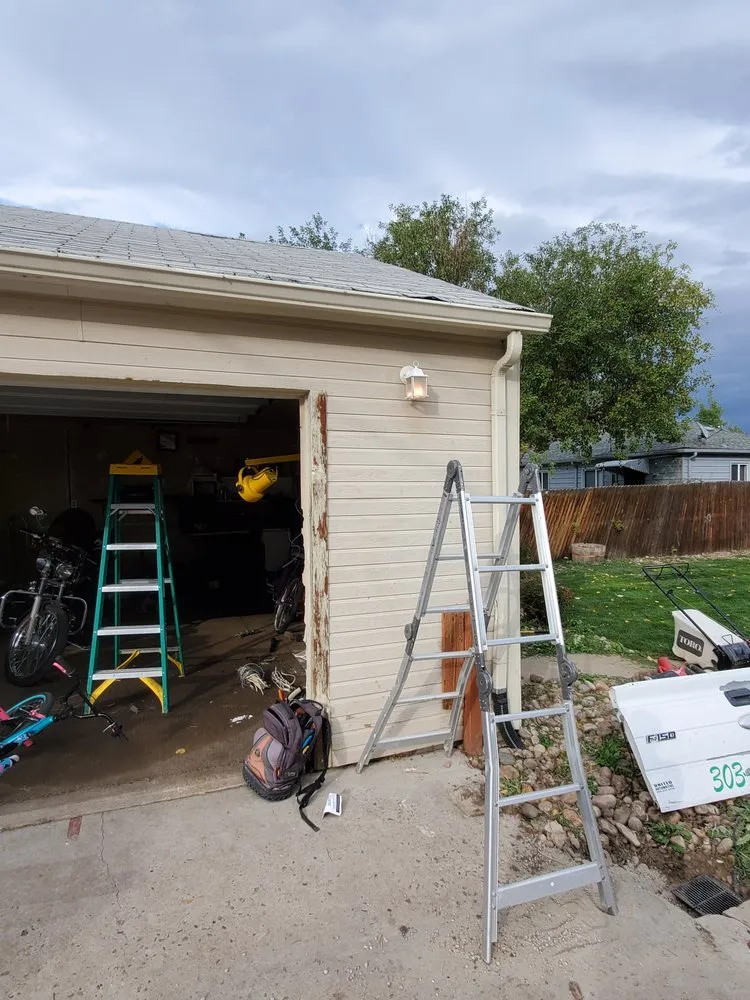 Slide of Everlast Electric