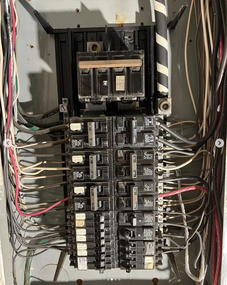 Slide of Everlit Electric