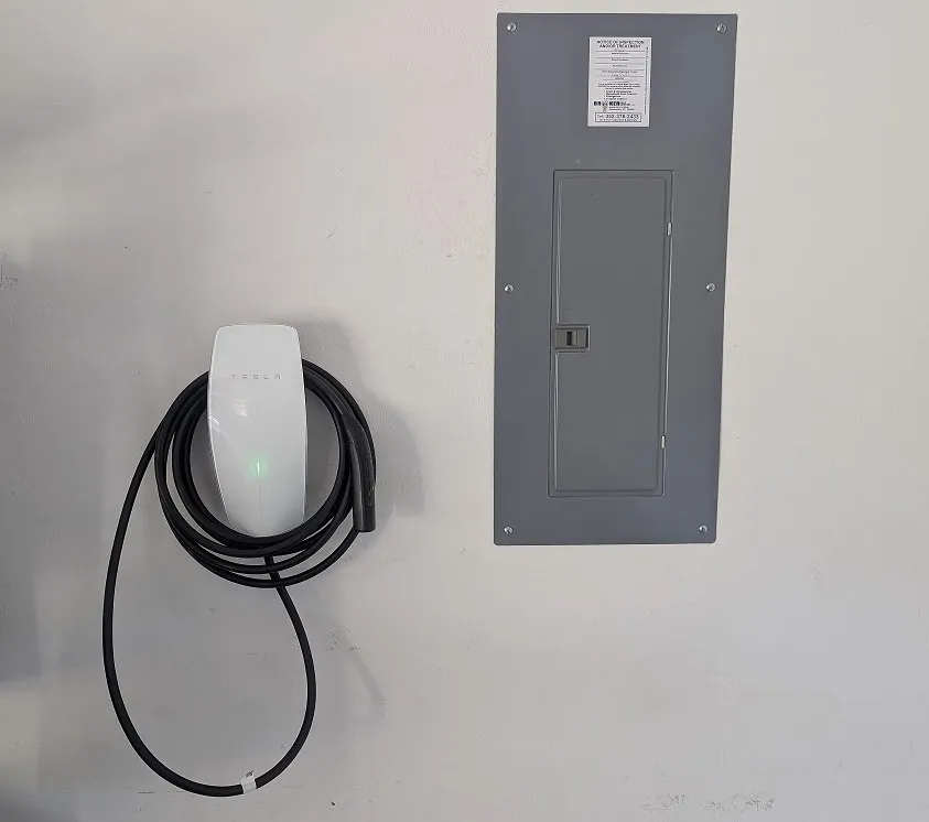 Slide of Evermore Electrical Services