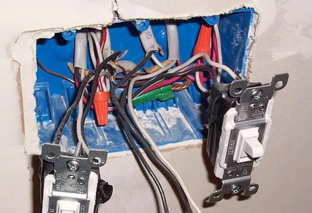 Slide of Everton Electric