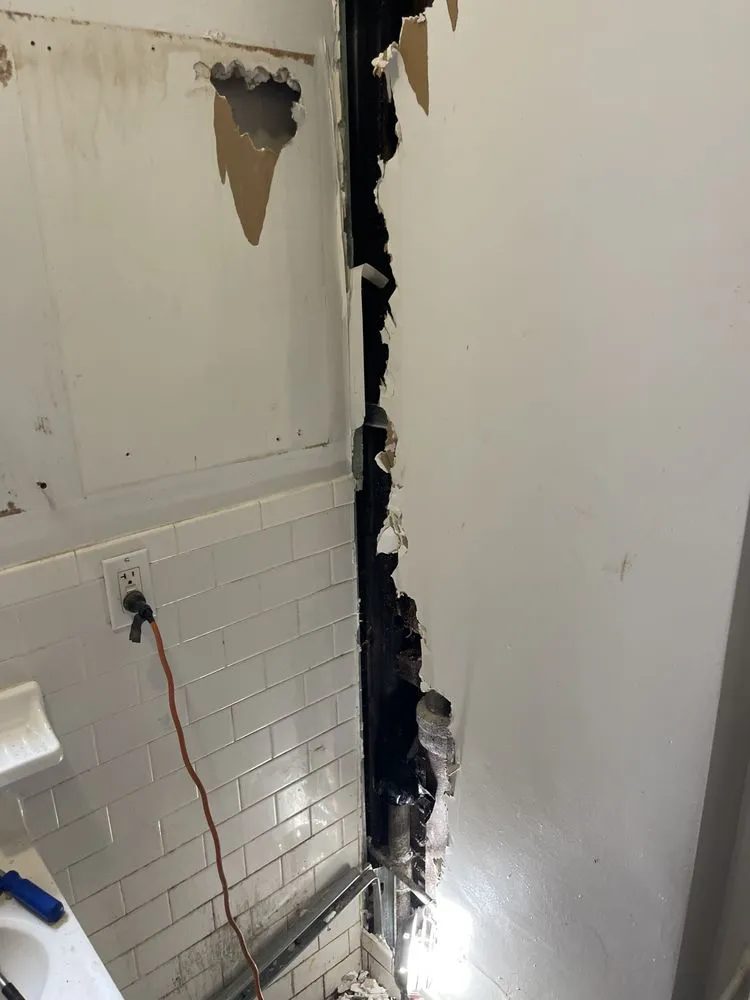 Licensed emergency electrical service experts serving ,  - Every Nook And Kranny