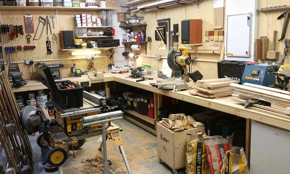 Slide of Everybody Needs A Handyman