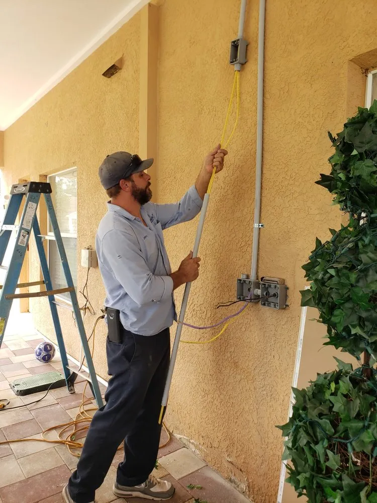 Slide of Everyday Electric