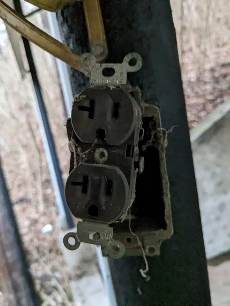 Slide of Evolution Electric