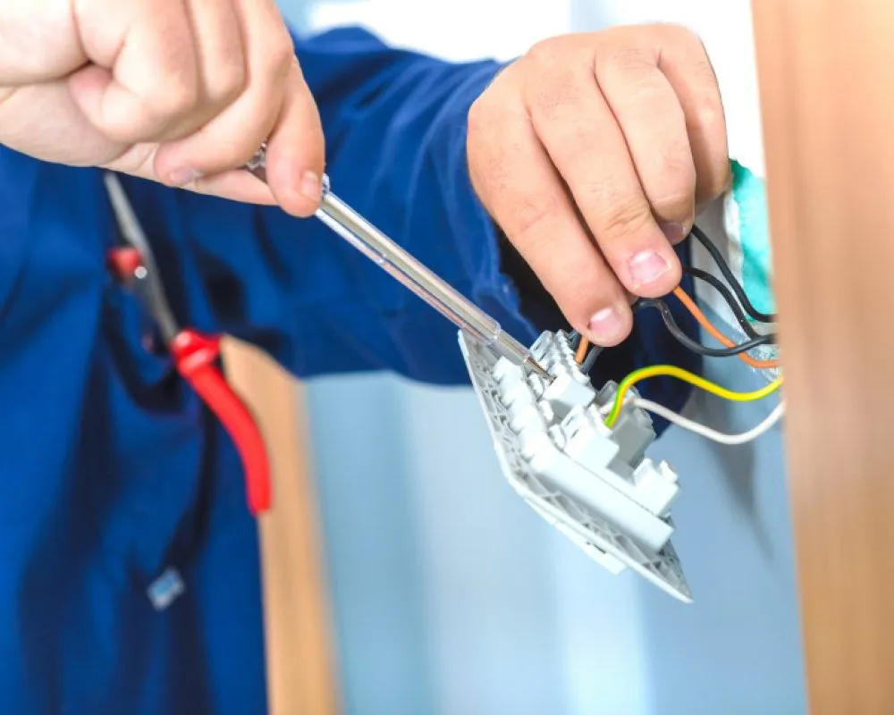 Slide of Evolution Electrical Services