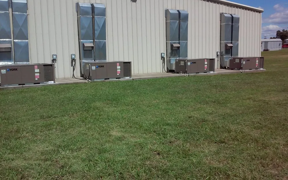 Expert electrician providing wiring installation in Old Hickory, TN - Evolution Maintenance