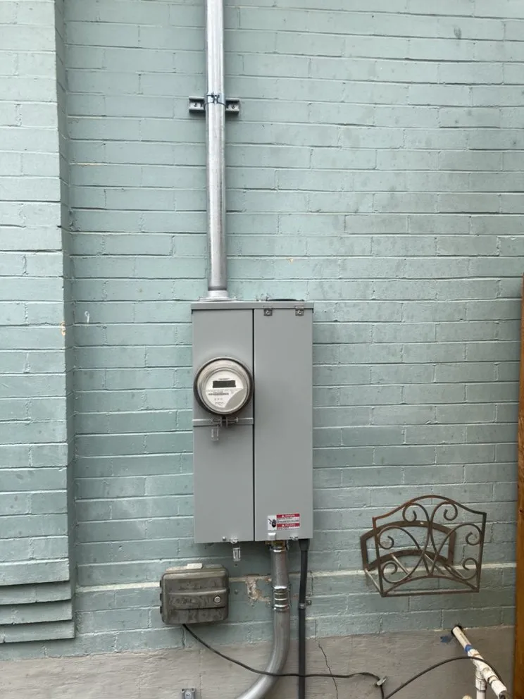 Slide of Evolve Electric