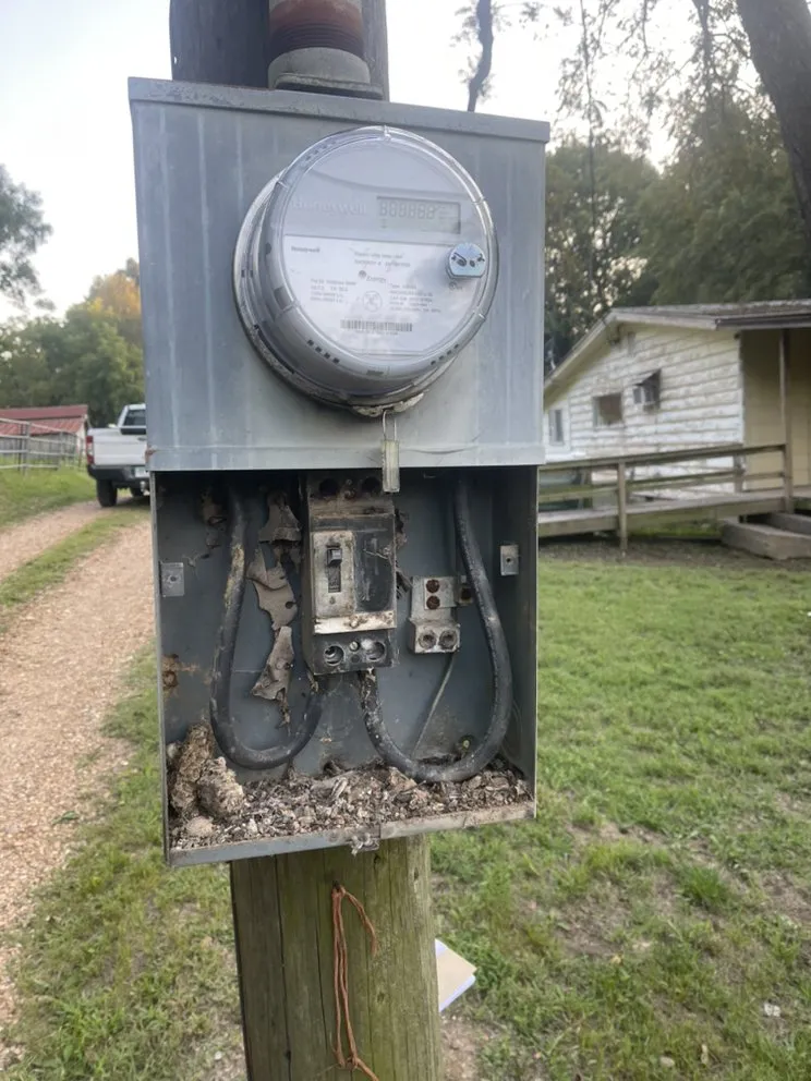 Expert outlet and switch repair service in Smithville, AR - Evolve Electrical Services