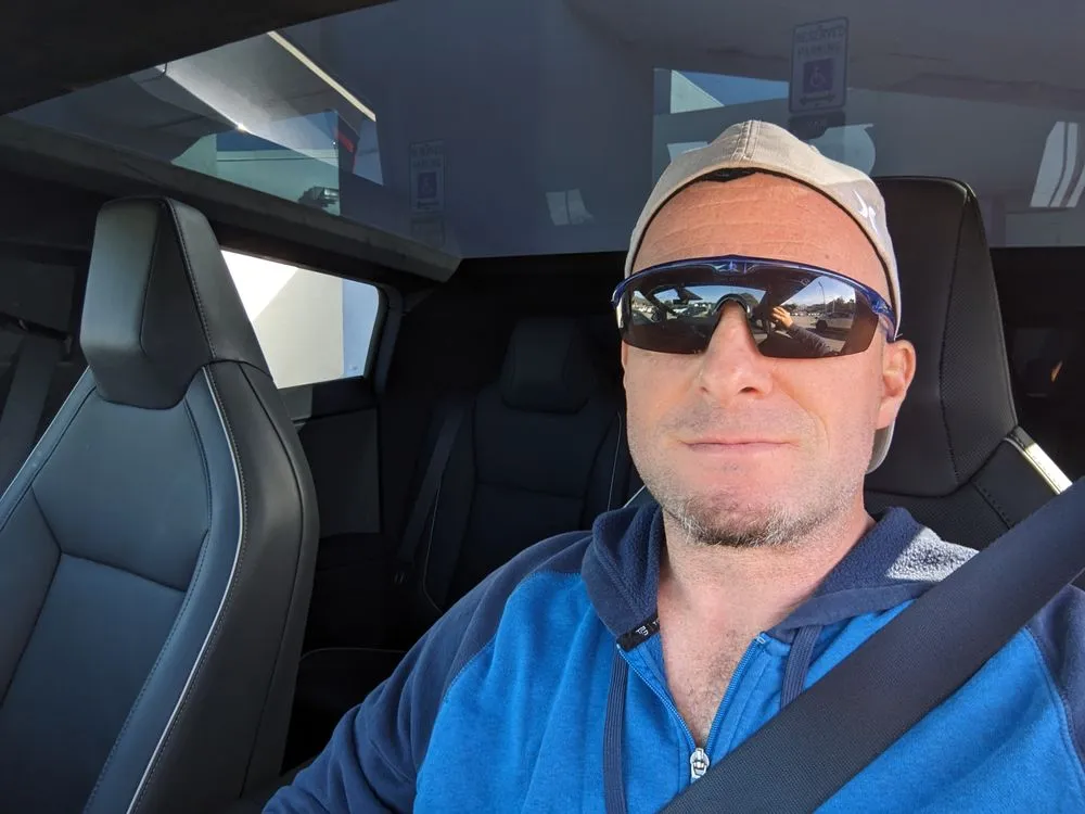 Slide of Excelsior Electric and Handyman