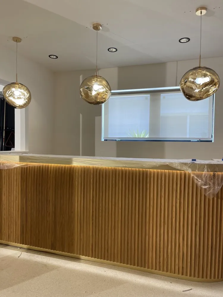 Slide of Exclusive Electricity