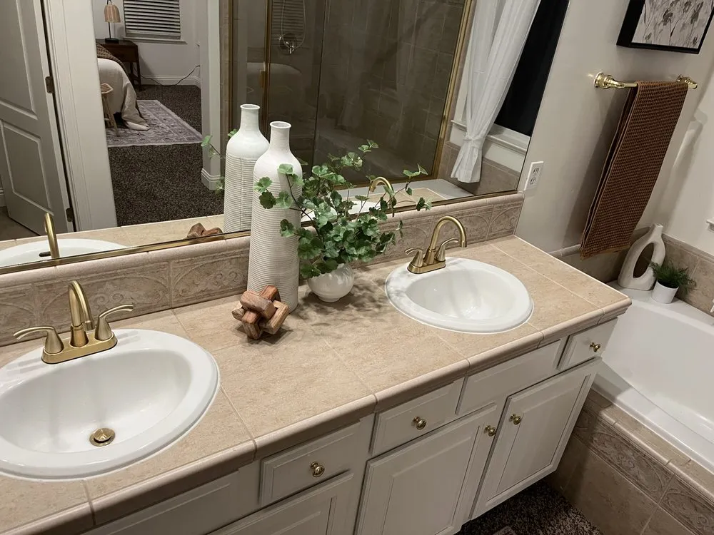 Slide of Expert Handyman Services