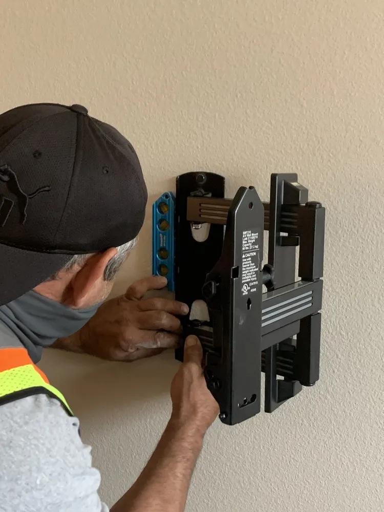 Expert circuit breaker repair experts serving Granada Hills, CA - Express Electric Pros